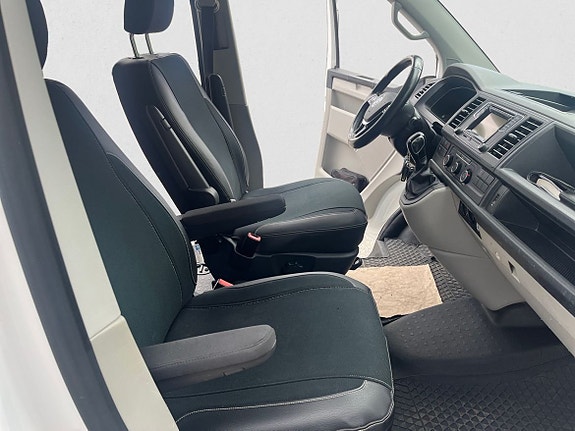 Volkswagen Transporter 14 of 22