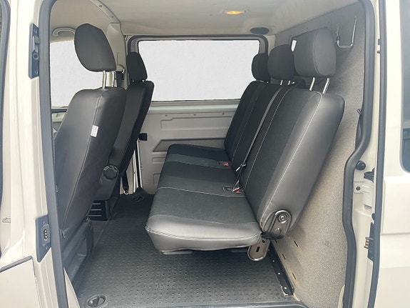 Volkswagen Transporter 13 of 22