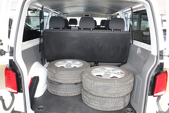 Volkswagen Transporter 5 of 15