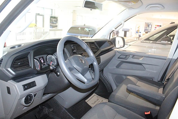 Volkswagen Transporter 6 of 15