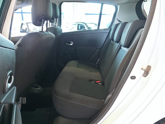 Renault Clio 9 of 9