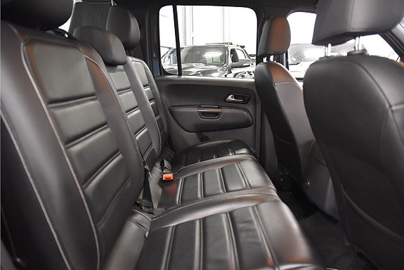 Volkswagen Amarok 14 of 24