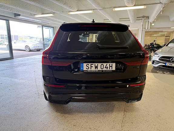 Volvo XC60 8 of 25