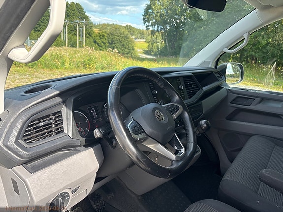Volkswagen Transporter 14 of 26