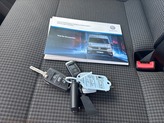 Volkswagen Transporter 18 of 26