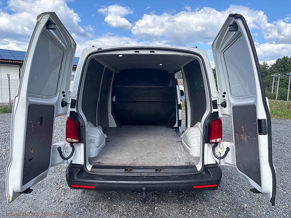 Volkswagen Transporter 9 of 26
