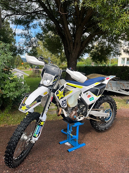 Husqvarna FE250 2 of 3