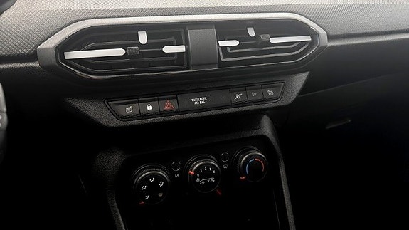 Dacia Sandero 16 of 20
