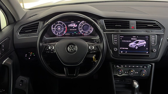 Volkswagen Tiguan 18 of 22