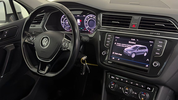 Volkswagen Tiguan 19 of 22