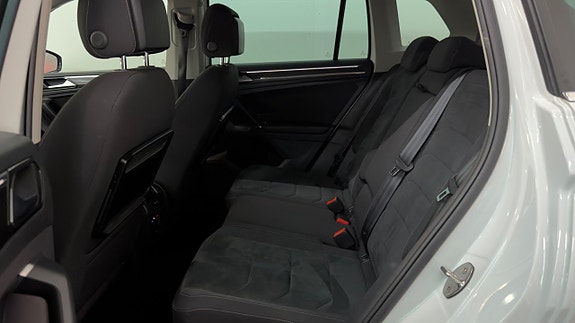 Volkswagen Tiguan 6 of 22