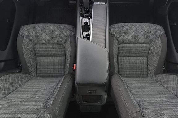 Volvo XC60 9 of 17