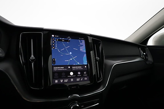 Volvo XC60 12 of 17