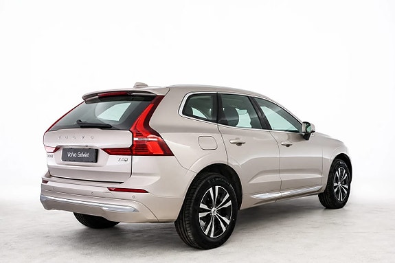 Volvo XC60 4 of 17