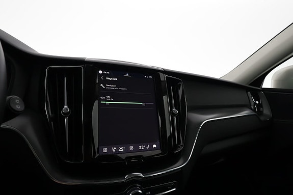 Volvo XC60 14 of 17