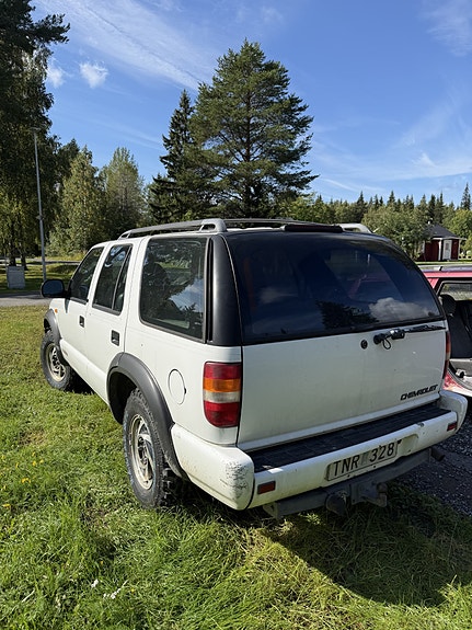 Chevrolet Blazer 3 of 5