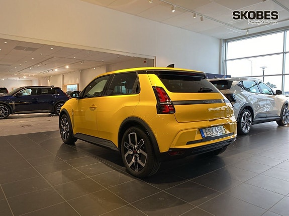 Renault 5 E-Tech 4 of 19