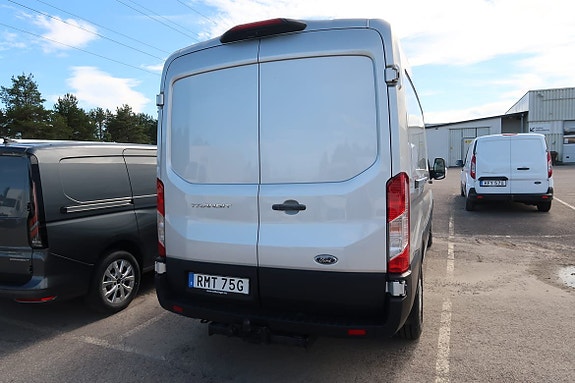 Ford Transit 3 of 8