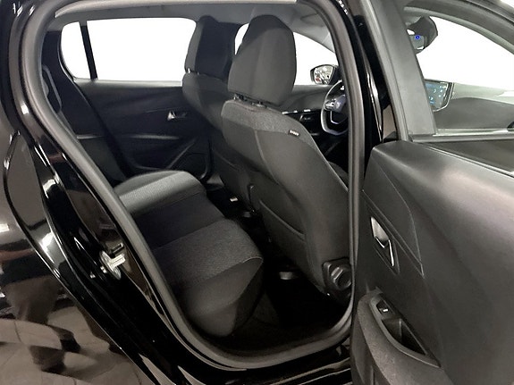Peugeot 208 12 of 14