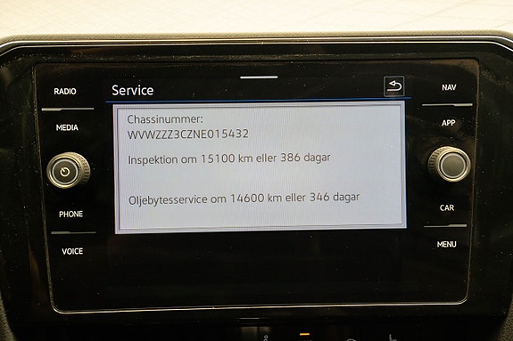 Volkswagen Passat 23 of 23
