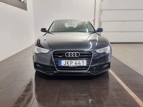 Audi A5 3 of 19