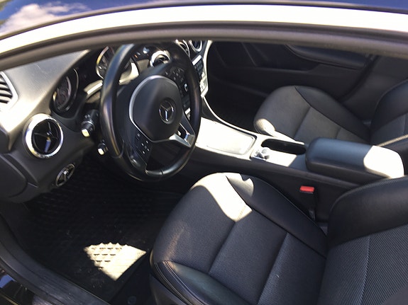 Mercedes-Benz CLA200 4 of 4
