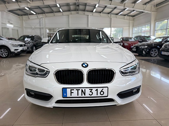 BMW 116d 2 of 13