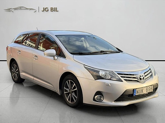 Toyota Avensis 10 of 17