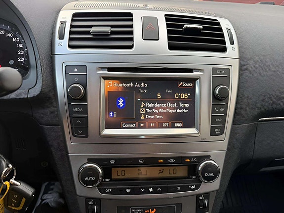 Toyota Avensis 16 of 17