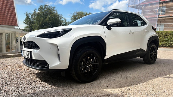 Toyota Yaris Cross 2 of 15