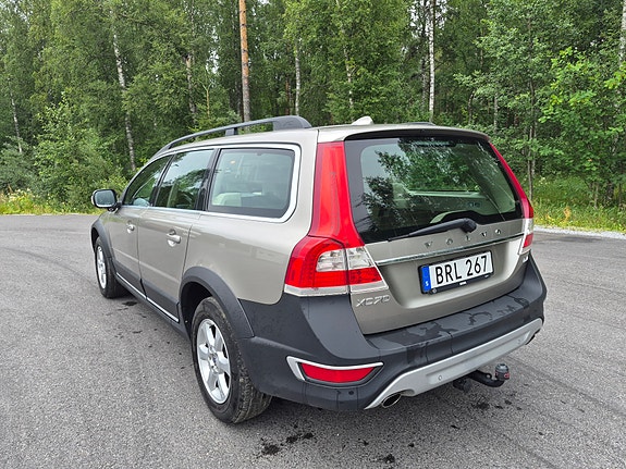 Volvo XC70 3 of 4