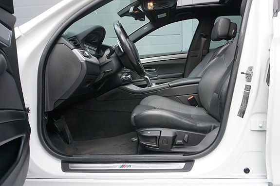 BMW 530d 28 of 30