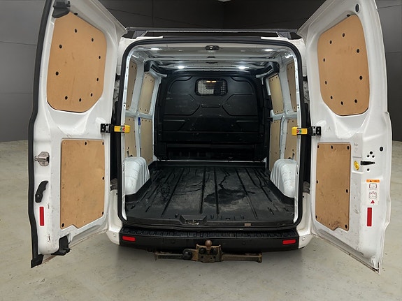 Ford Transit Custom 12 of 29