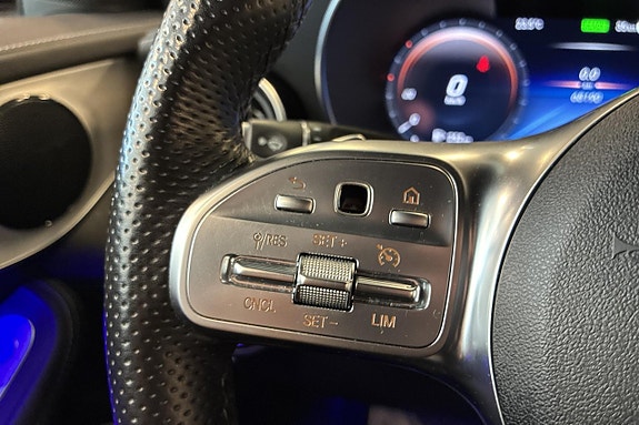 Mercedes-Benz GLC300 de 25 of 30