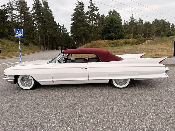 Cadillac Serie 62 13 of 17