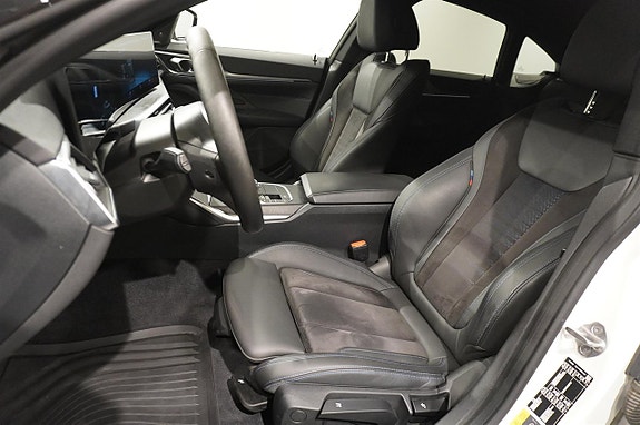 BMW i4 4 of 15