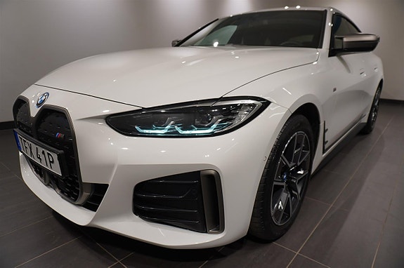 BMW i4 14 of 15