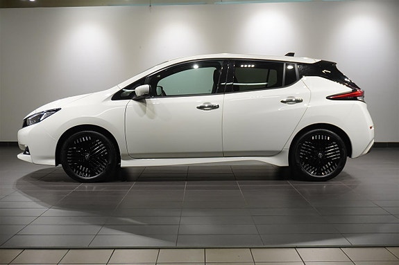 Nissan Leaf 2 of 12