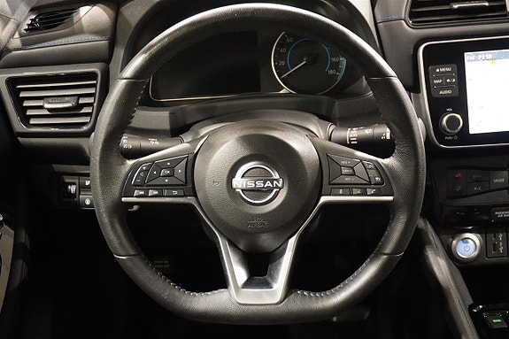 Nissan Leaf 9 of 12