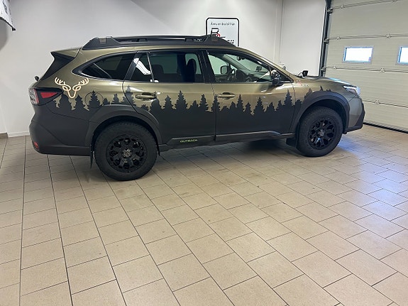 Subaru Outback 4 of 16