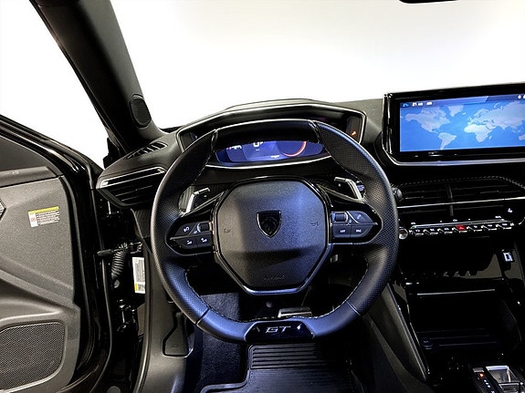 Peugeot 2008 7 of 14