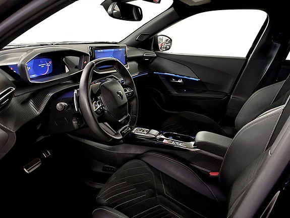 Peugeot 2008 5 of 14