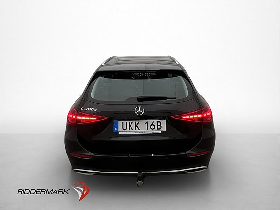 Mercedes-Benz C300 5 of 30