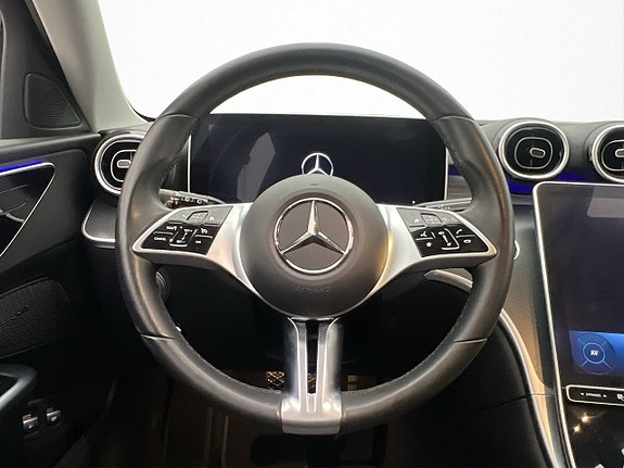 Mercedes-Benz C300 13 of 30