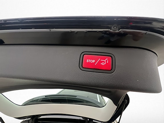 Mercedes-Benz C300 10 of 30