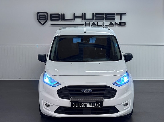 Ford Transit Connect 2 of 18