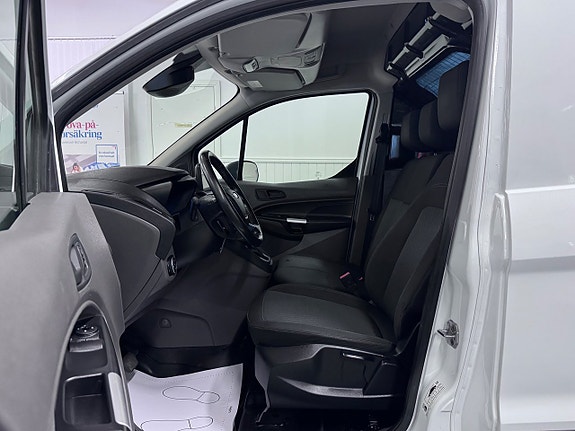 Ford Transit Connect 11 of 18