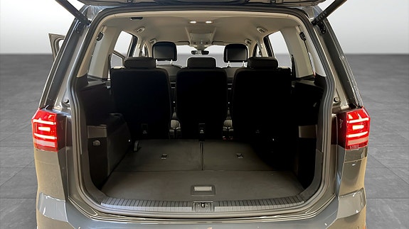 Volkswagen Touran 11 of 11