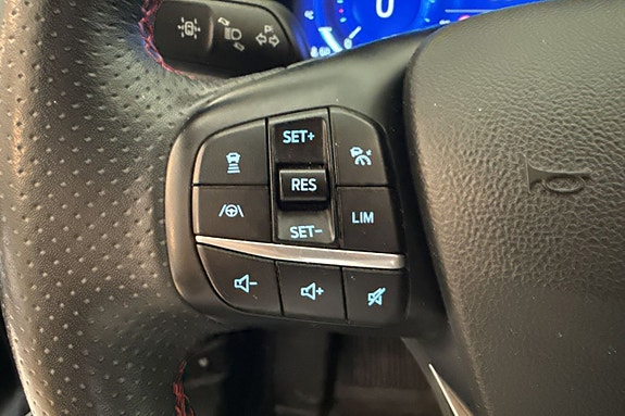 Ford Kuga 12 of 22