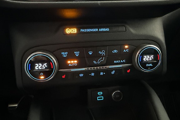 Ford Kuga 10 of 22
